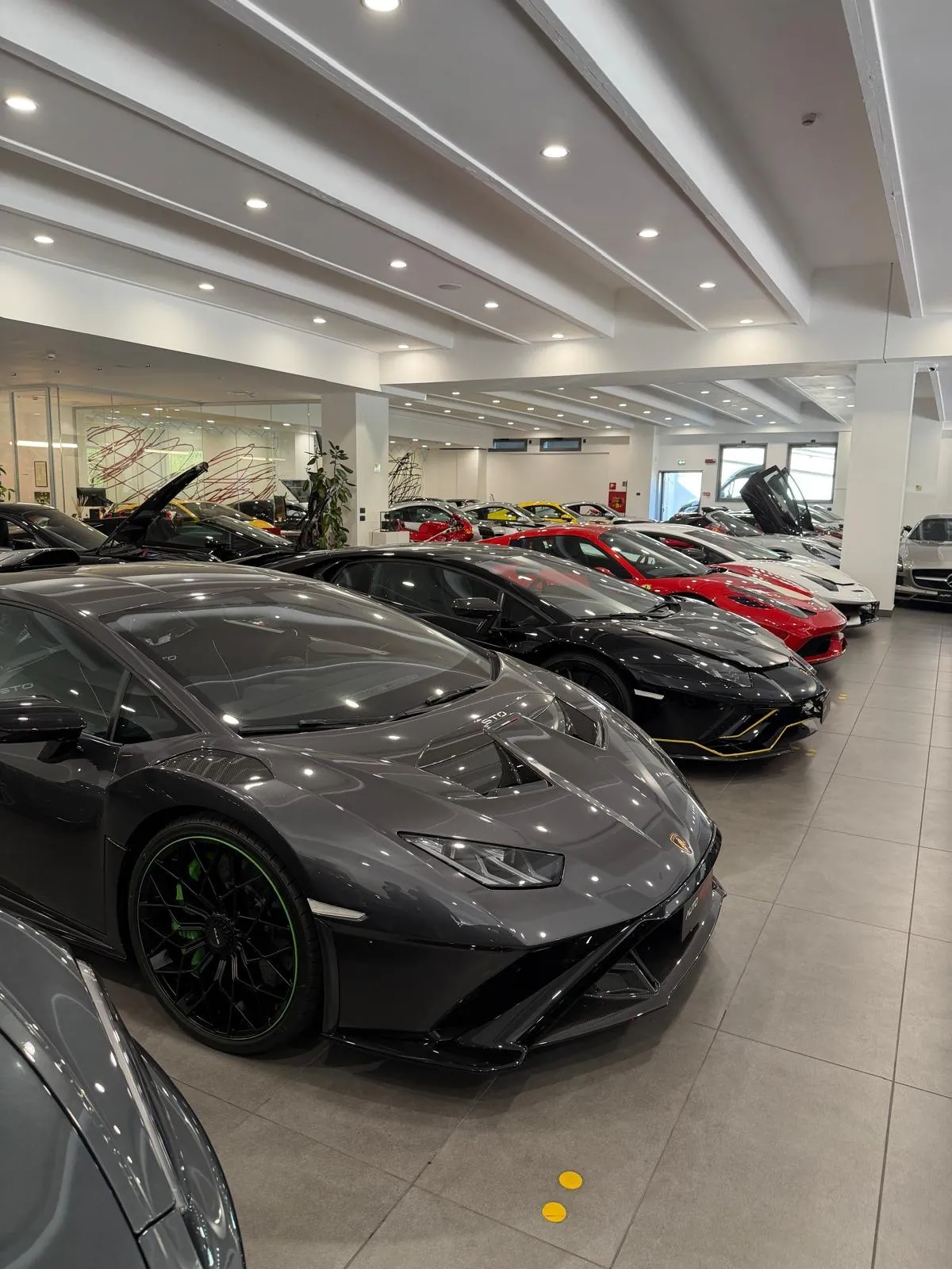 Showroom Auto Vergiate à Vergiate, Italie